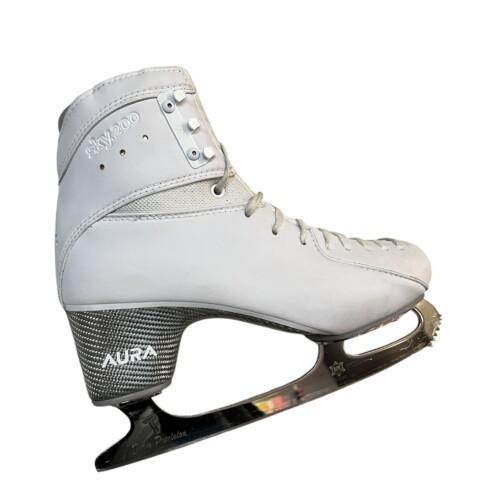 Used Figure skates - Aura 200, 270 + MK Team Precision blade
